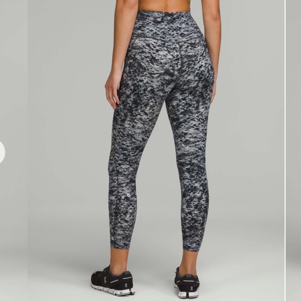 lululemon base pace high-rise tight 25” 
size 6 
estuary gray multi